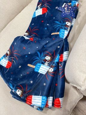 Peanuts Snoopy Navy Blanket with Firework Popsicle Print